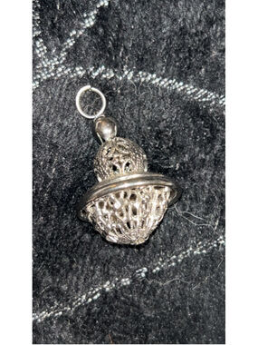 Women's Unbranded Silver Filigree Charm Pendant One Size